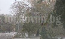 Зимата се върна в прохода Шипка