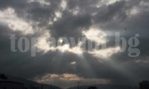 Облачно, валежите постепенно ще спират