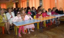 Обучаваха деца как да изпозлват правилно таблетa