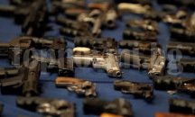 Светът все още увеличава разходите за оръжие