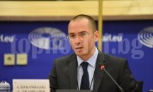 Джамбазки: Антиизточна коалиция, водена от Макрон, цели да фалира българските предприемачи