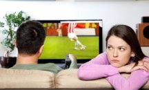 12 забавни реплики на жените по време на мач