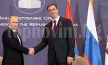 За да стане президент Вучич отиде в Москва за селфи с Путин