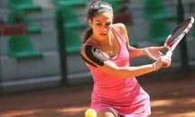 Изабела Шиникова отпадна още на старта в Кроаси-Бобур