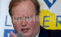 Ханс Ван Бален поздрави Доган и Карадайъ за изборните резултати