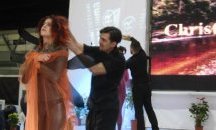 Ревю на еко-прически възроди "зелената" естетика във фризьорството