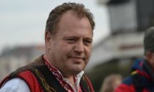 Ангел Ангелов: „Най-големият виновник за всичко, случващо се в Копривщица, е Министерството на културата“