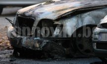 Три автомобила изгоряха в „Долно Езерово”
