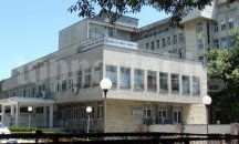 25-годишна заби „Мерцедес” в бетонен стълб