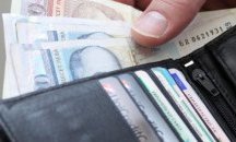 Ученик от Шумен върна намерено портмоне с 800 лева
