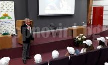 Деца тренират скачване с международната космическа станция
