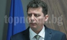 Министър Попниколов сезира прокуратурата за програмата за саниране