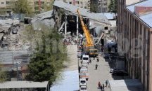 Експлозия в полицията в Диарбекир взе две жертви