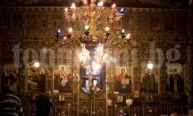 Стотици в Хасково се поздравиха с „Христос воскресе“