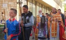 С литийно шествие в Драгоево изнесоха великденските яйца от храма