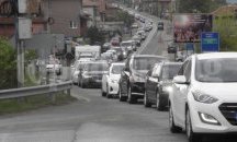 Тапи на Е-79 край Симитли, хиляди се прибират след 4-те почивни дни