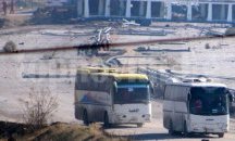 Подновиха евакуацията на цивилни от обсадени сирийски градове