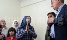 Децата на бежанците в Гърция биват системно изнасилвани или принуждавани да проститурат