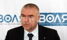 Веселин Марешки няма да се отказва от имунитета си засега, иска временна парламентарна комисия