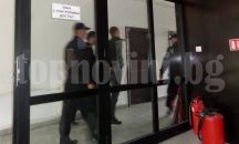 Младежът, обрал КАТ, остава в ареста