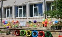 Засадиха дърво от инициативата "Когато станем 100 000 - ще посадим гора" в двора на детска ясла в Сливен