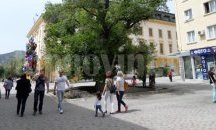 Раздават безплатно минерална вода в Сливен заради жегите