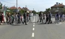 Родители протестираха в защита на училището в Крушевец