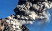 300 души бяха евакуирани заради изригващ вулкан в Гватемала