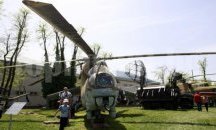 Военният музей разказа във фотоси историята на военния празник