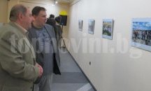 Варненска гимназия откри изложба „Ние и Европа“