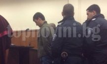Тръгва делото срещу афганистанеца, запалил националния ни флаг