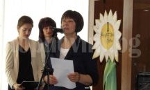 Деси Радева води първата дама на Македония в къщата на Вапцаров
