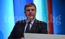 Първата обществена поръчка на Каракачанов – застраховки “Каско” и “Гражданска отговорност” за автомобилите на армията