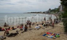 Забраниха достъпа на домашни любимци на Южния плаж в Несебър