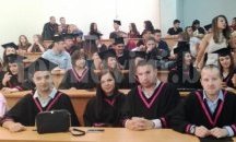 Връчиха дипломите на икономисти и мениджъри