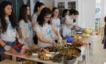 „Делфините“ готвят днес за Социалната чайна