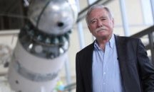 Първият космонавт е стабилизиран, но все още не е извън опасност