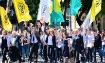 Хиляди варненци се включиха в празничното шествие