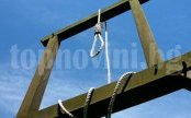 Екзекутираха девет души в Иран за групово изнасилване