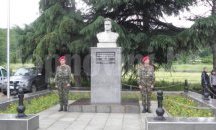 С камбанен звън от всички черкви почетоха паметта на полковник Дрангов