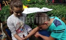 Деца в Пловдив рисуваха с къна, танцуваха и играха йога