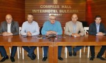 Депутатите от БСП-Бургас се оплакват от скука в парламента