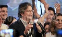 Еквадор: Асанж е хакер, но може да остане в посолството в Лондон
