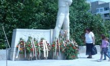 Общоградско поклонение в Деня на Ботев организират в Търговище