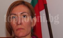 Николина Ангелкова на работна закуска с посланиците в България