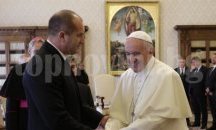 Администрацията на президента: Спазили сме протоколните изисквания на Светия престол