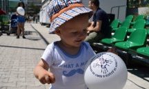 Показват военна и полицейска техника край морска гара Варна