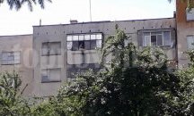 Млад мъж скочи от 6-ия етаж на жилището си