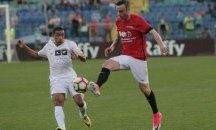 Футболният спектакъл на Бербатов и Фиго завърши без победител