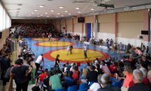Три медала за сливенските борци в домакинско Държавно първенство за мъже и жени